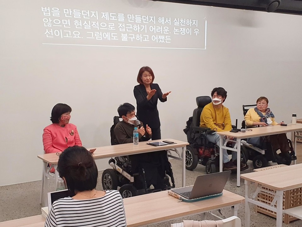 '자퇴는 했지만 목사는 되고 싶어' 포럼 현장. (사진: 청어람ARMC 제공)<br>