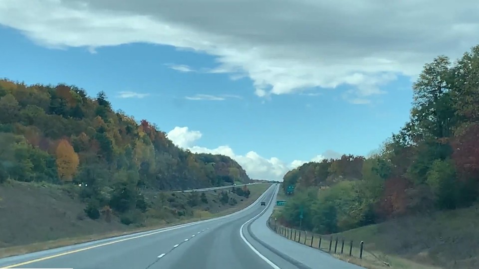 조경학 0교시 수업이 이루어진 등굣길 I-88 고속도로. 뉴욕의 주도 알바니와 서쪽 끝단 거점도시인 빙엄턴을 연결한다.