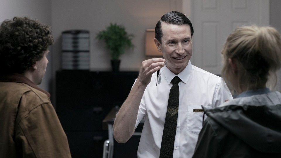 이하 사진:〈비바리움〉 스틸컷.<br>