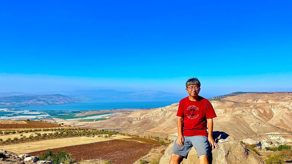 이슬람에 대한 혐오와 이를 부추기는 성경 해석을 바로 잡기 위해 활동해온 그는 《중근동의 눈으로 읽는 성경》, 《중동선교의 시작과 끝을 묻다》, 《기독교와 이슬람 그 만 남이 빚어낸 공존과 갈등》, 《우리는 왜 이슬람을 혐오할 까?》 등을 펴낸 바 있다. (이하 사진: 인터뷰이 제공)