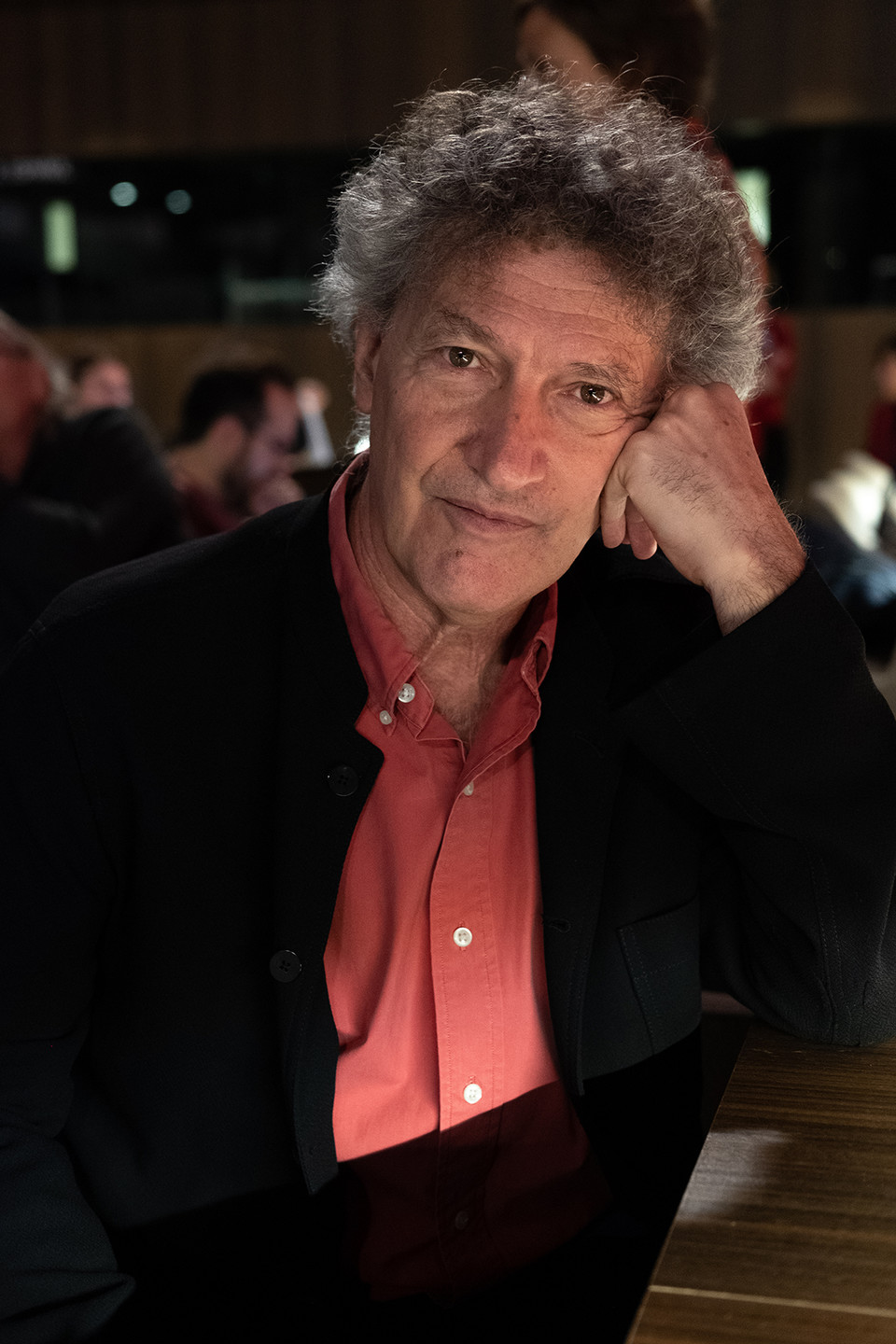 주요 저작으로는 《폴 리쾨르: 약속과 규칙》·《장 칼뱅》·《유럽의 현기증》과 《용서, 빛과 망각을 깨다》(공저) 등이 있으며, 수많은 논문과 칼럼을 썼다. 우리말로 번역된 책은 《존재와 세계를 긍정한 철학자 리쾨르》·《쉽고도 어려운 대화》가 있다. (사진: 인터뷰이 제공)