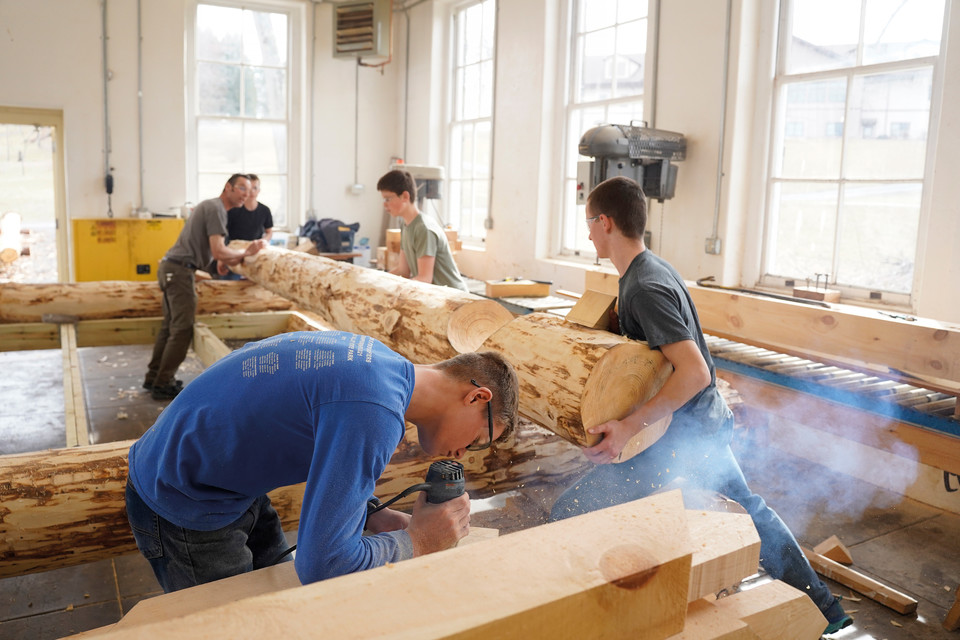 &nbsp;마운트 아카데미의 목공 수업. (사진: 마운트 아카데미 제공)